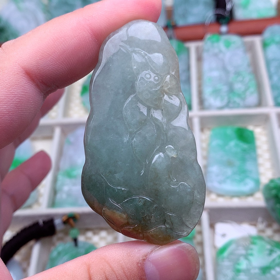 翡翠未镶嵌吊坠(不含链)