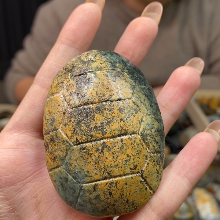 岫岩河磨玉（透闪石质玉）颈饰未镶嵌