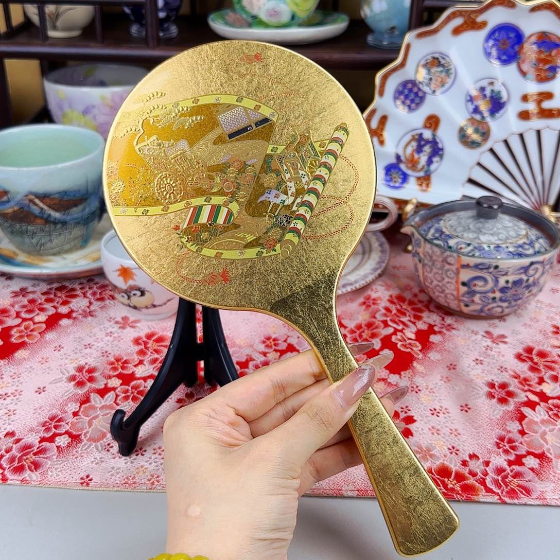 他家茶具瓷器真美！