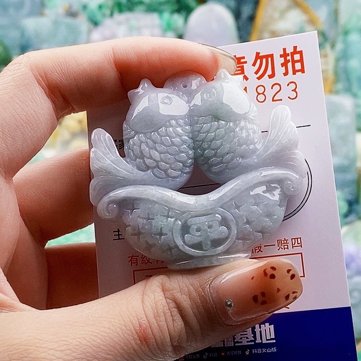 吊坠(不含链)未镶嵌翡翠