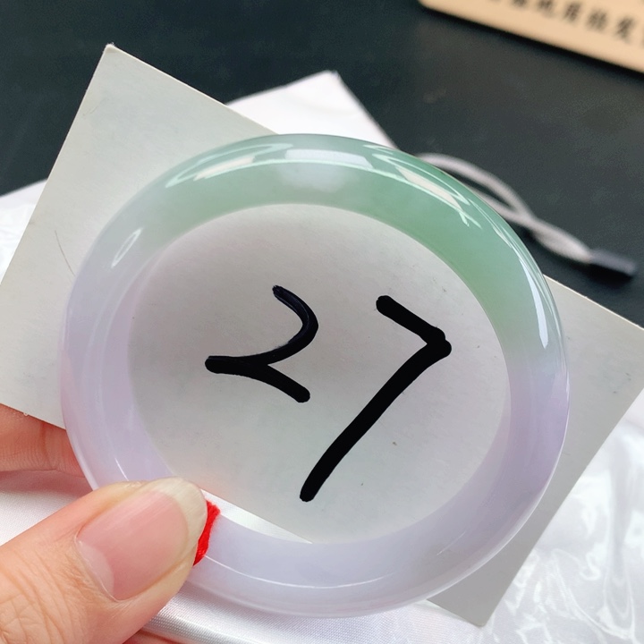 翡翠未镶嵌手镯正