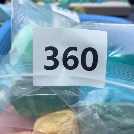 未镶嵌菱锰矿珠宝半成品