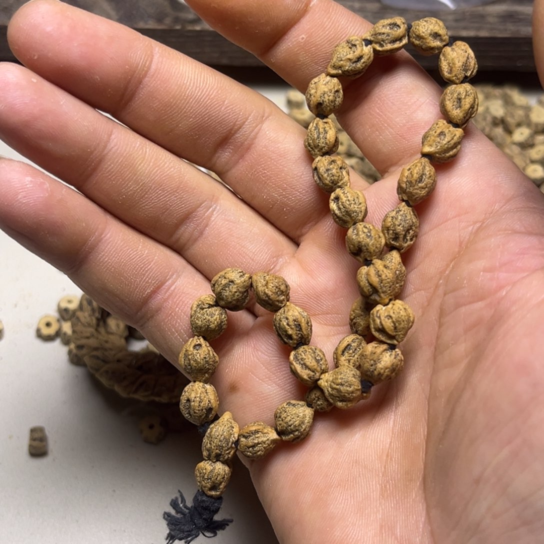 霜***柏香籽/百香籽吊坠