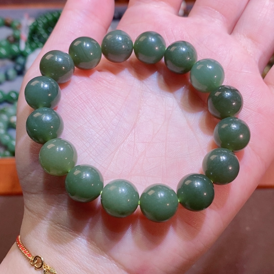 和田玉未镶嵌颈饰勇***屁