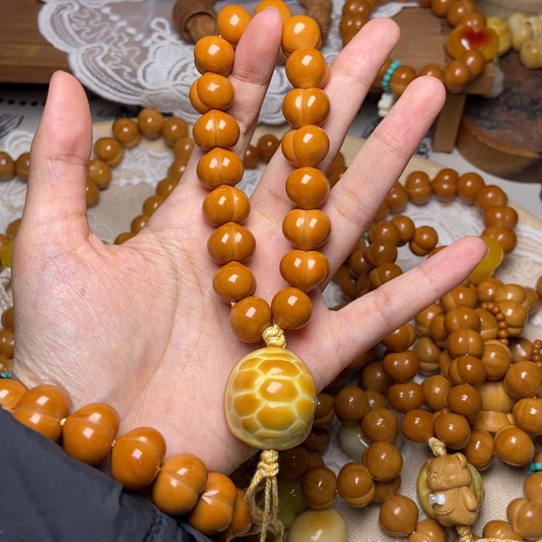 猴头核桃吊坠屁桃玻璃底卡14