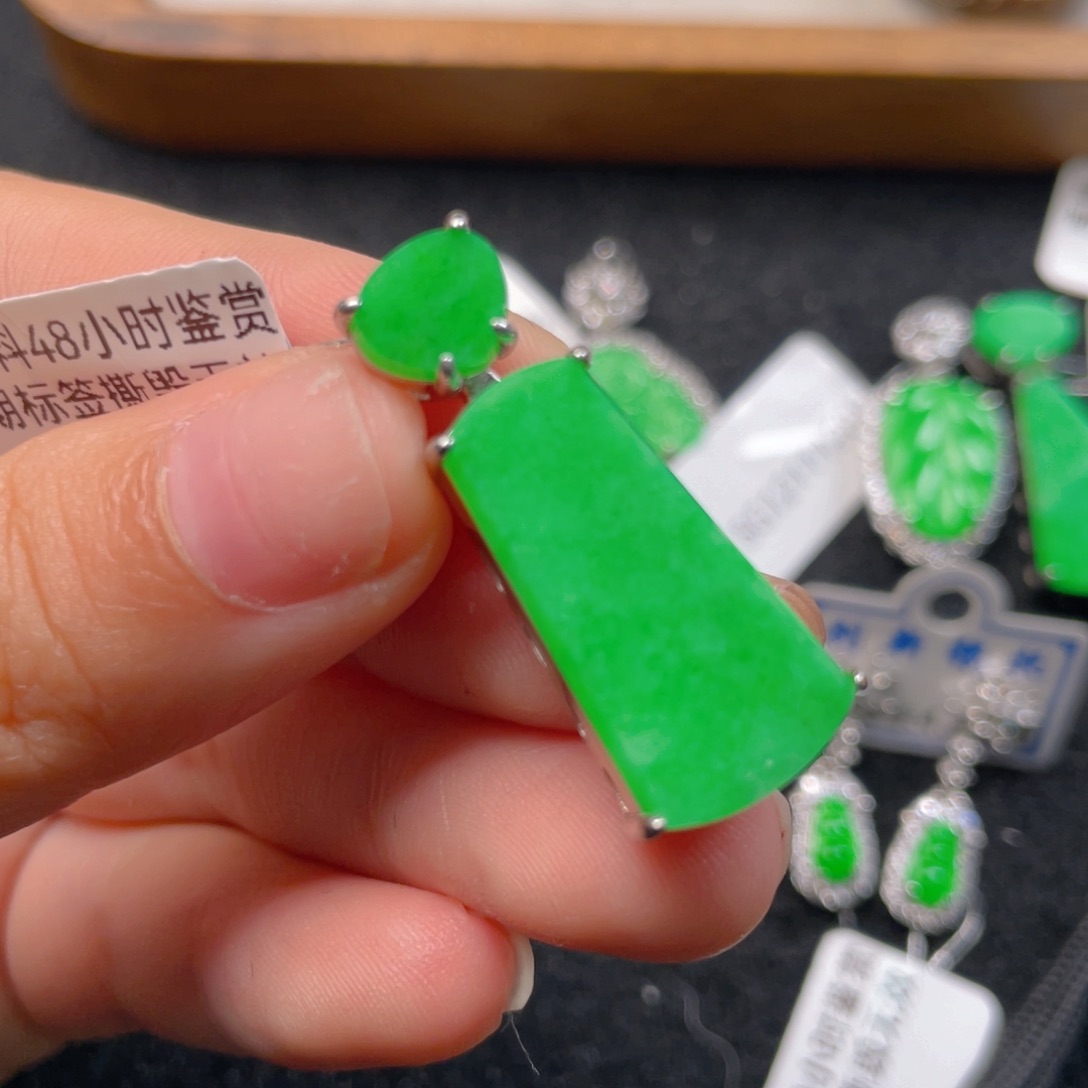 翡翠颈饰银S925镶嵌b h b n n