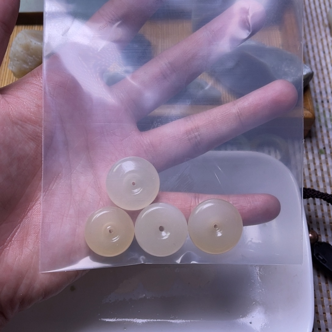 未镶嵌和田玉珠宝半成品指**年