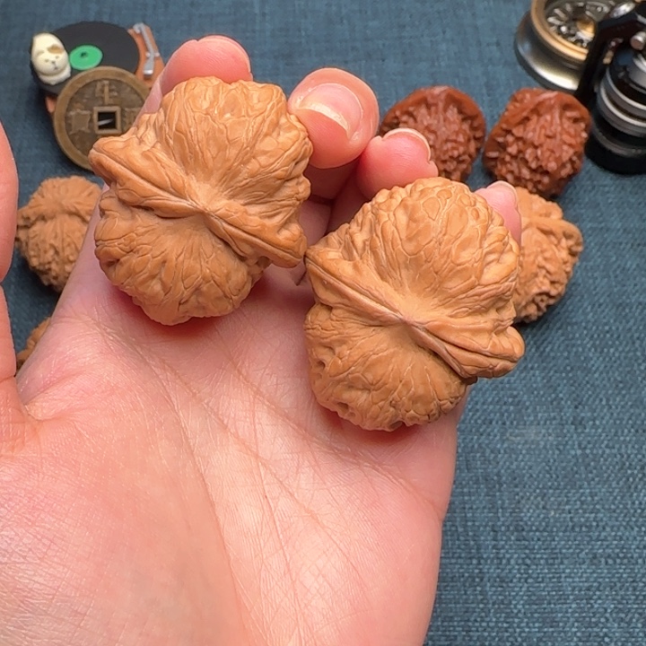 文玩核桃把件平谷元宝42