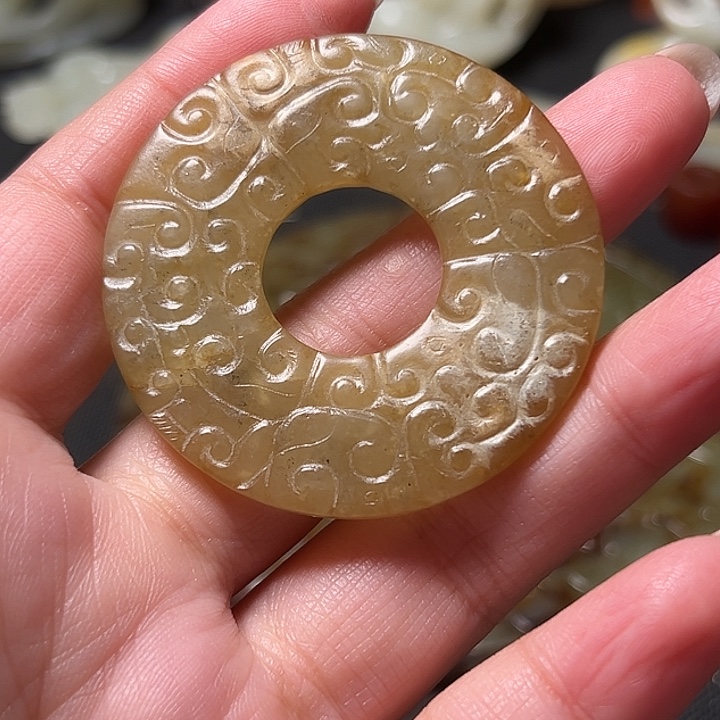 关***水和田玉（糖玉）未镶嵌挂件