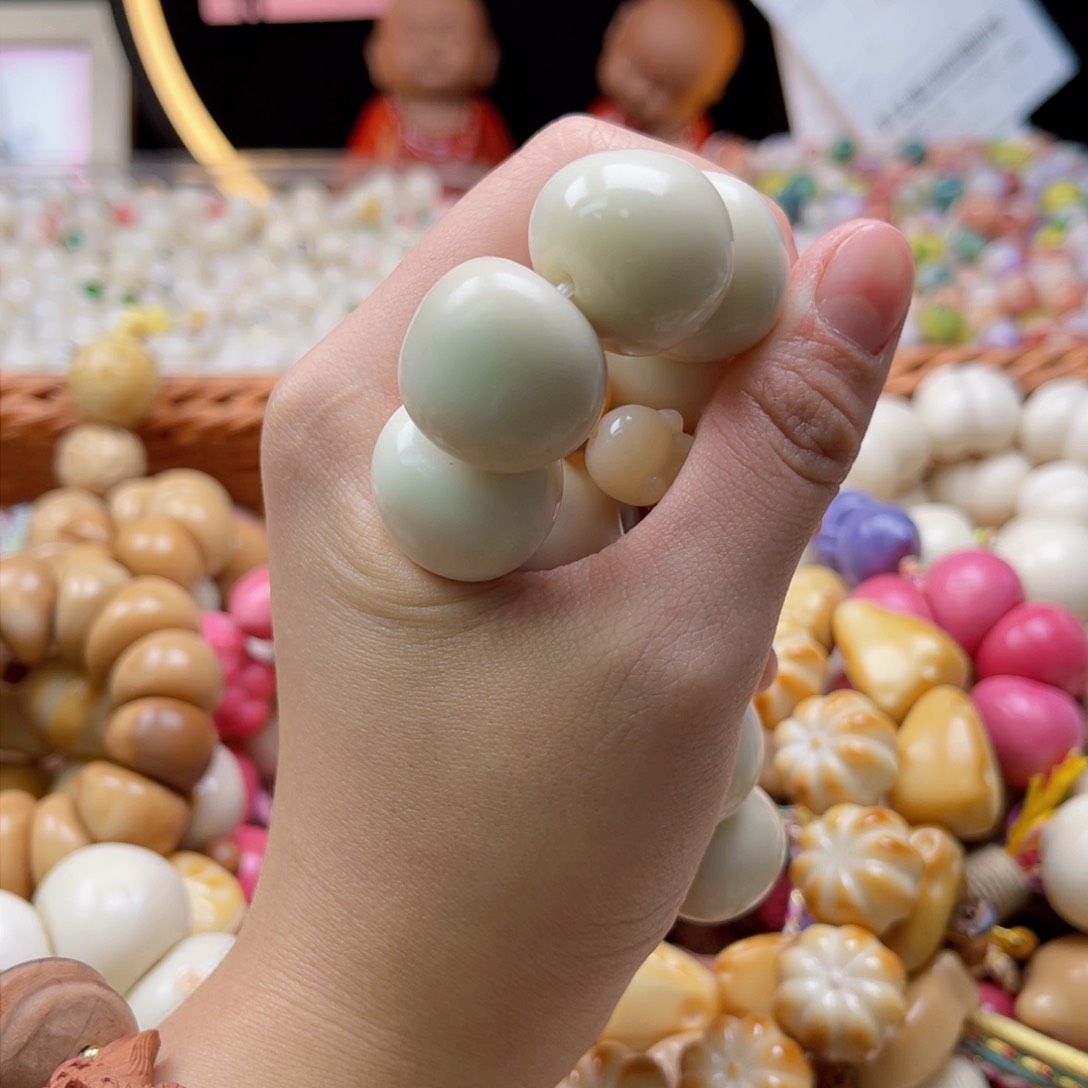 吊坠白玉菩提用****8象牙果瑕疵手串福利不售后