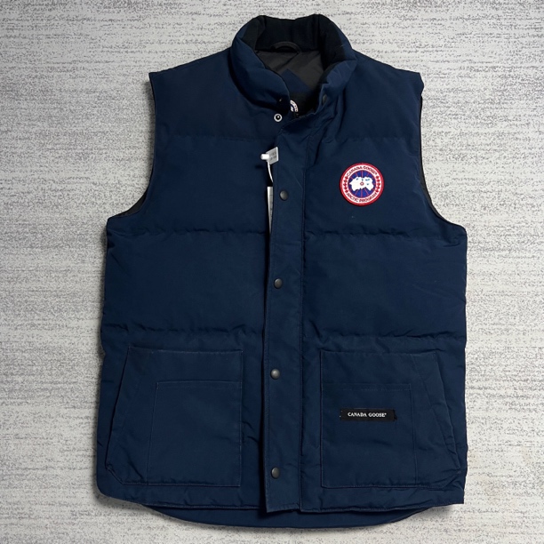 99新 CANADA GOOSE 加拿大鹅 M 蔚洋蓝色马甲背心羽绒服