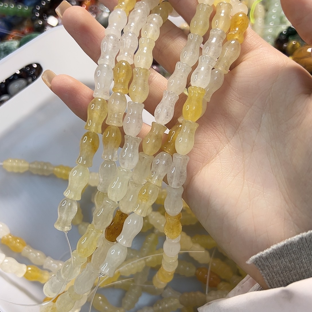 玛瑙/玉髓未镶嵌珠宝半成品金丝玉花瓶一条