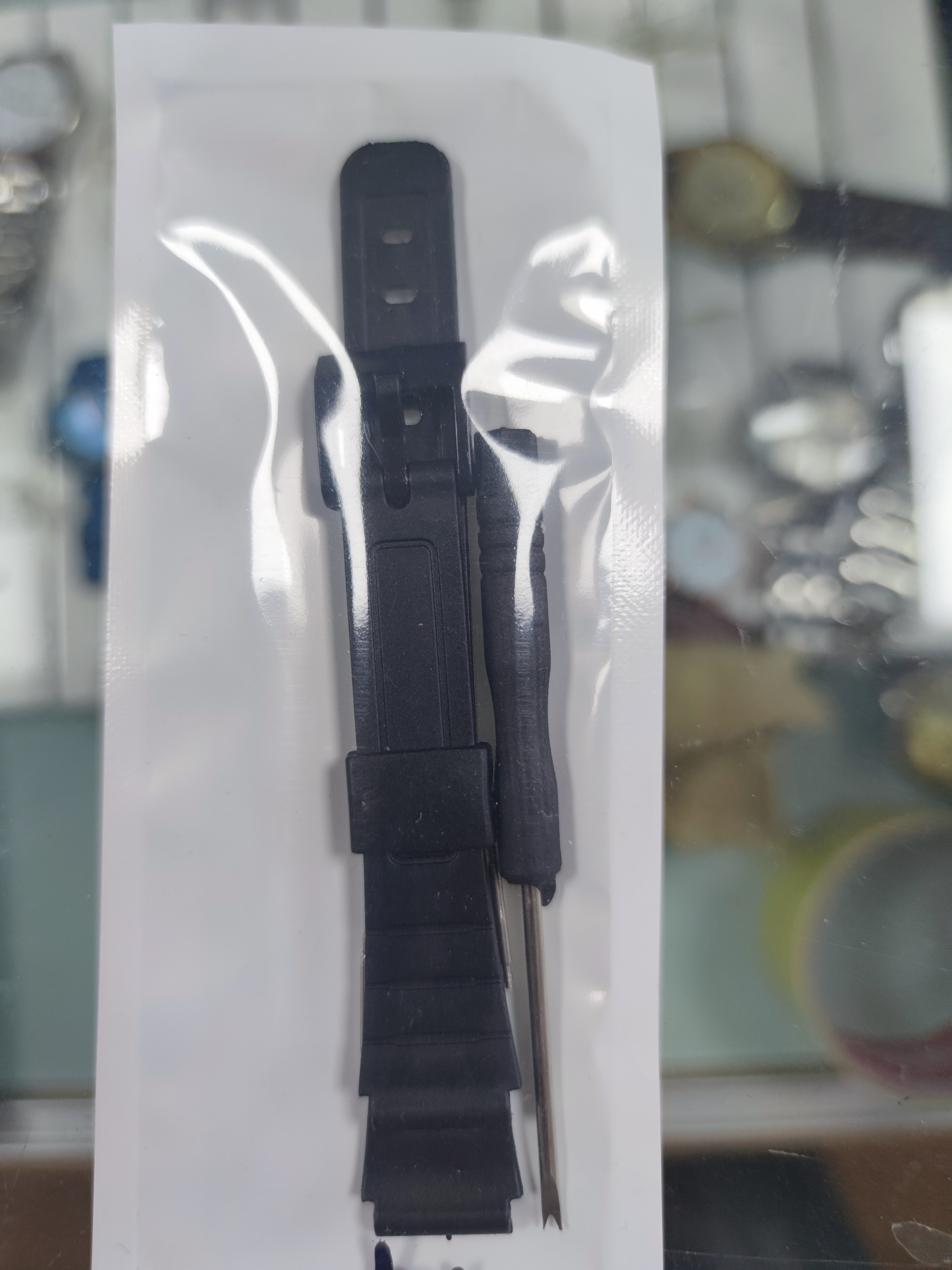 一体成型永不断裂橡胶表带