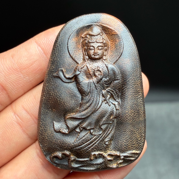 沉香高端精美雕刻牌吊坠多样性发一
