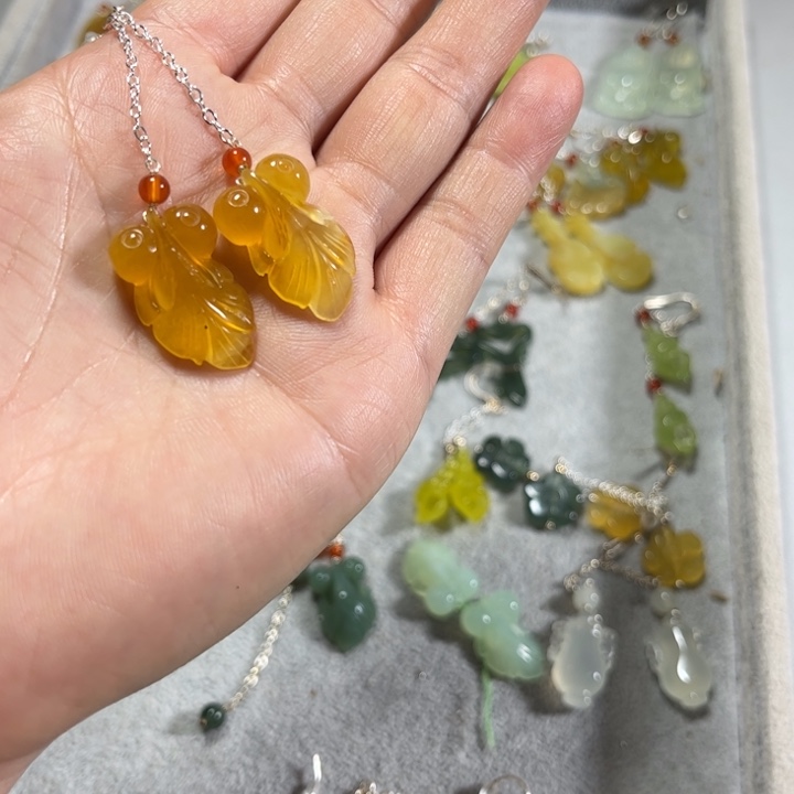 岫玉耳饰未镶嵌耳饰