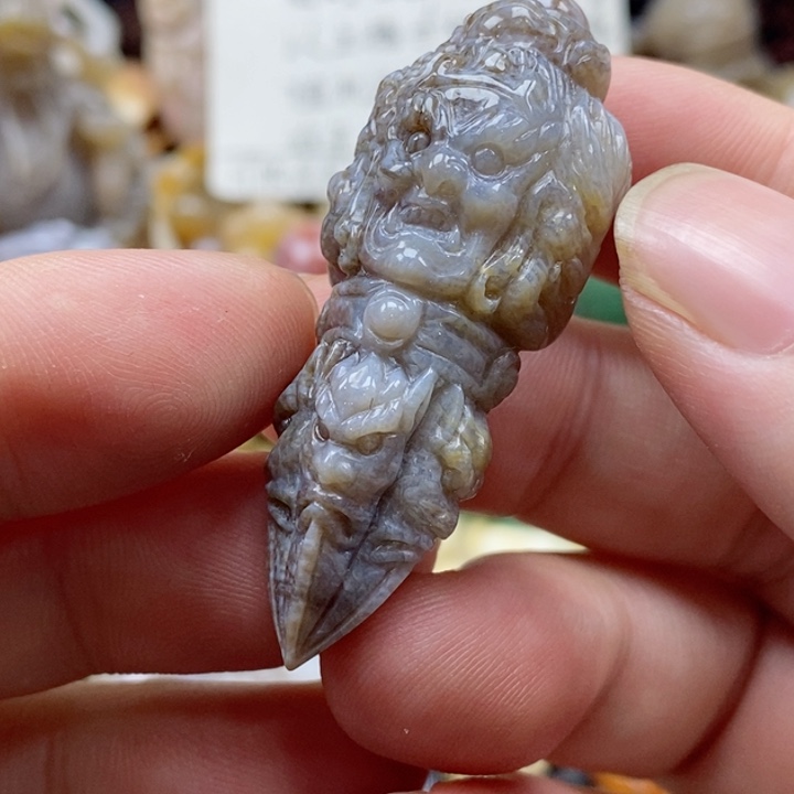 石英质玉颈饰未镶嵌