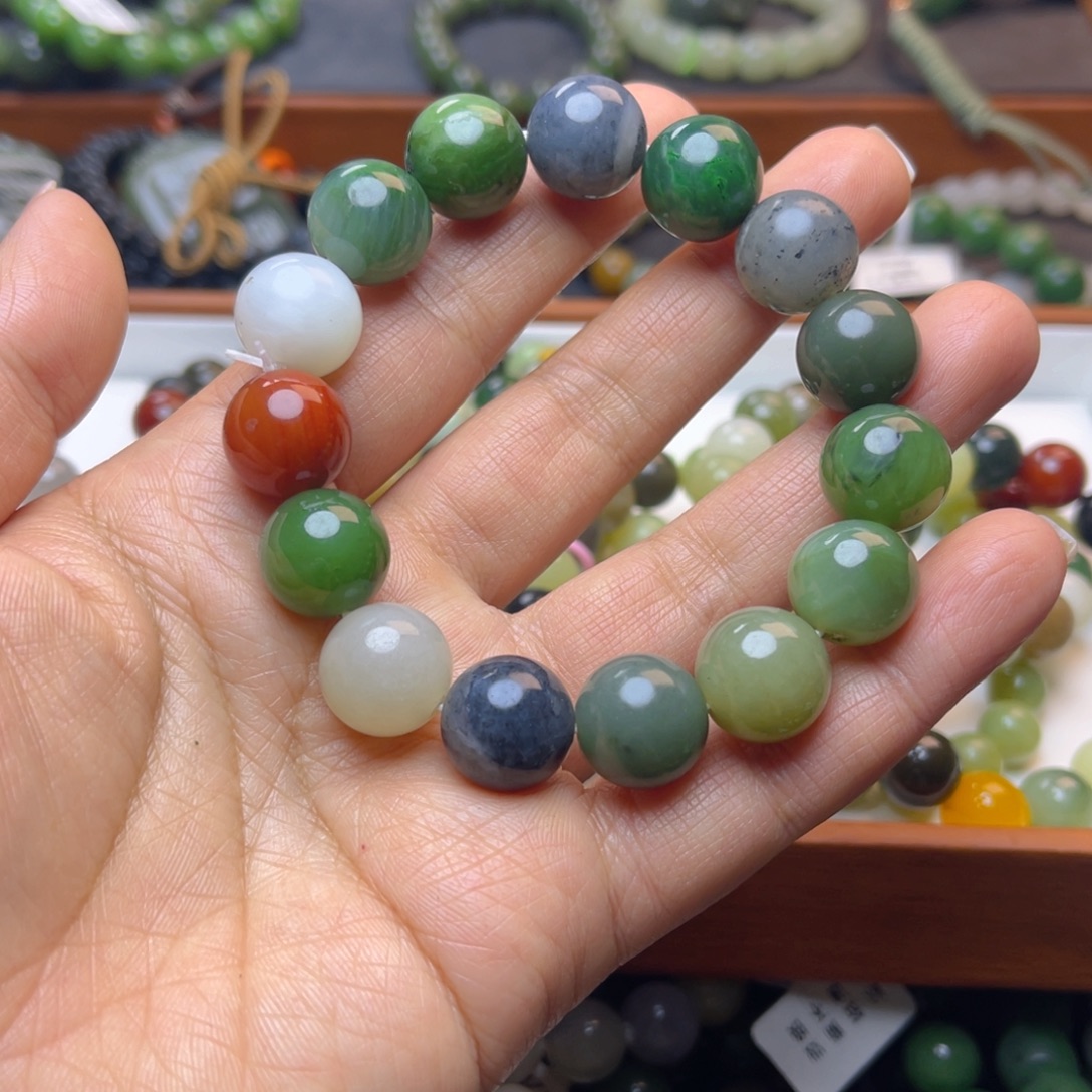 和田玉未镶嵌手链