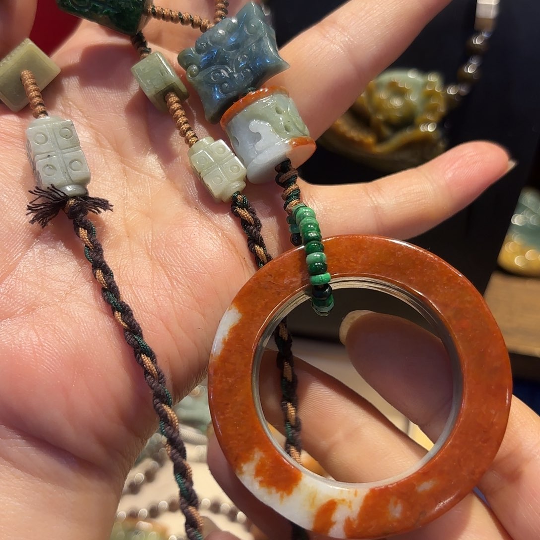 翡翠颈饰未镶嵌原创