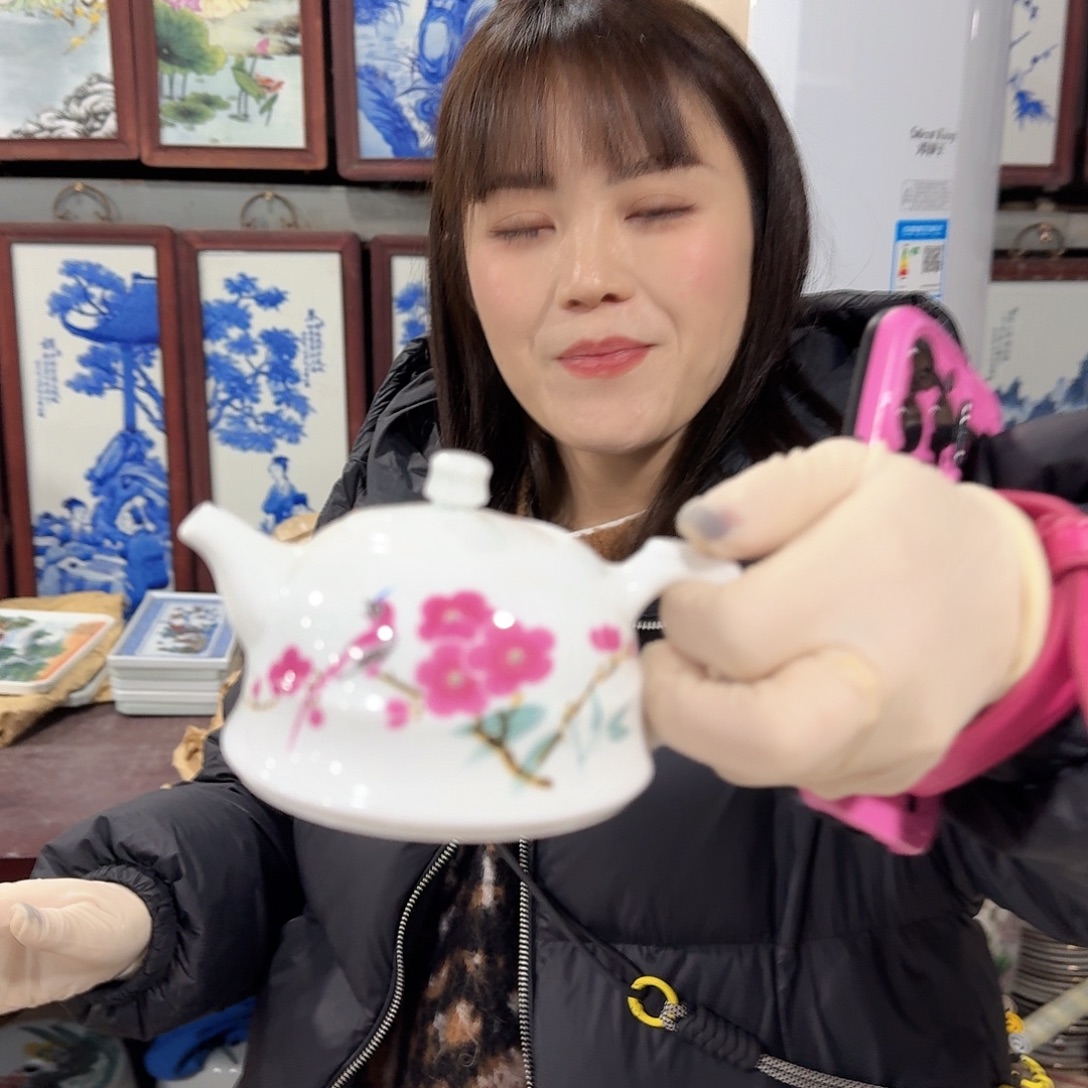 瓷摆件/////景德镇陶瓷瓷器。