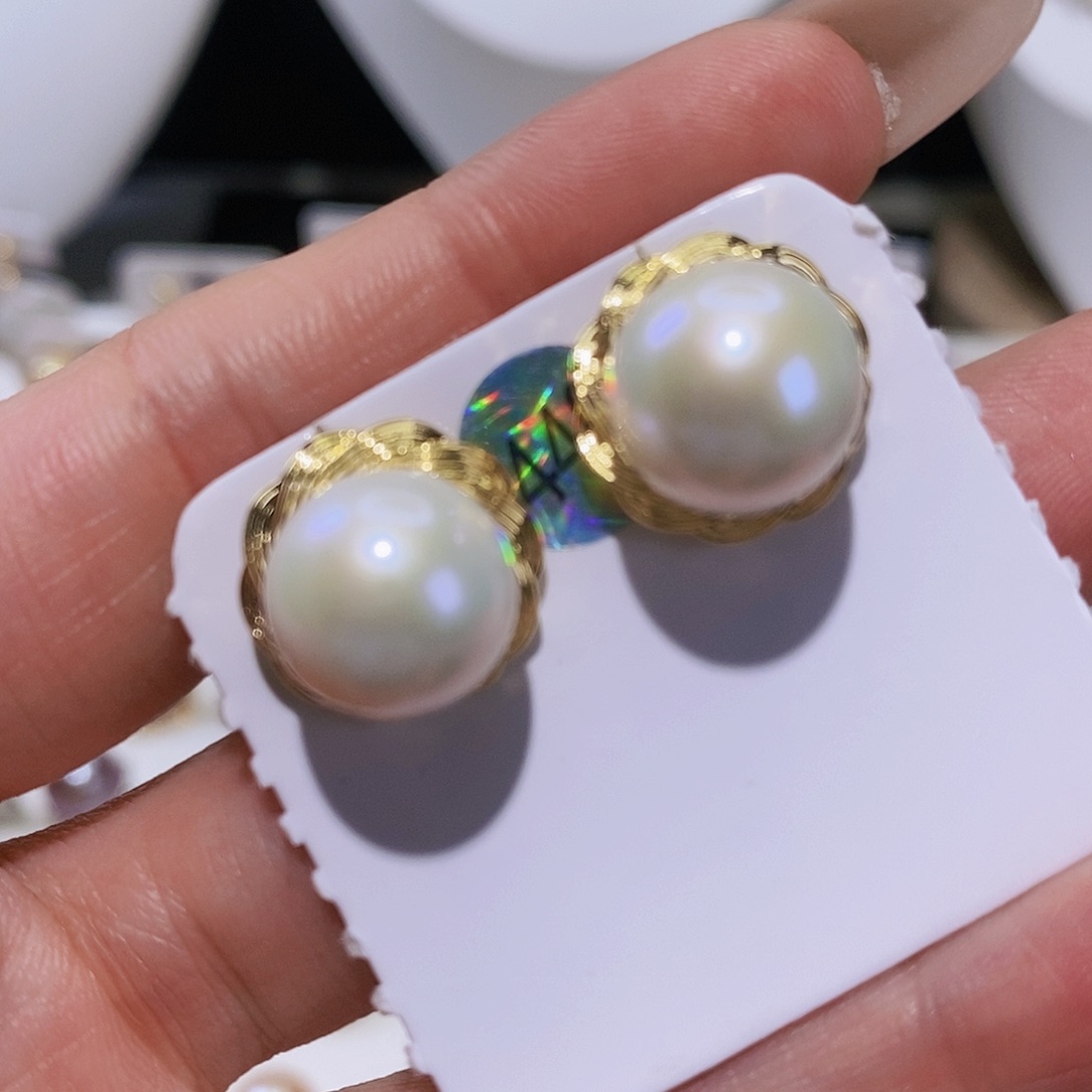 淡水珍珠耳饰未镶嵌