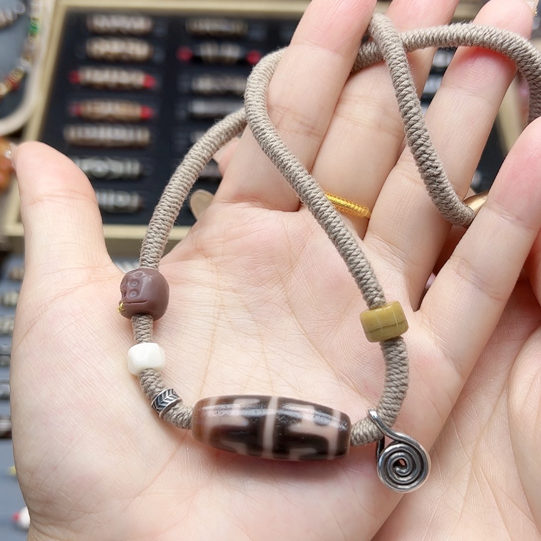 玛瑙/玉髓合金颈饰