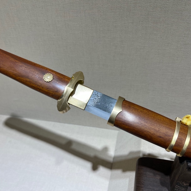 龙影刀剑-福利唐刀 花纹钢 酸枝木 黄铜装 未开刃