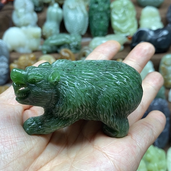 和田玉颈饰未镶嵌罪**开