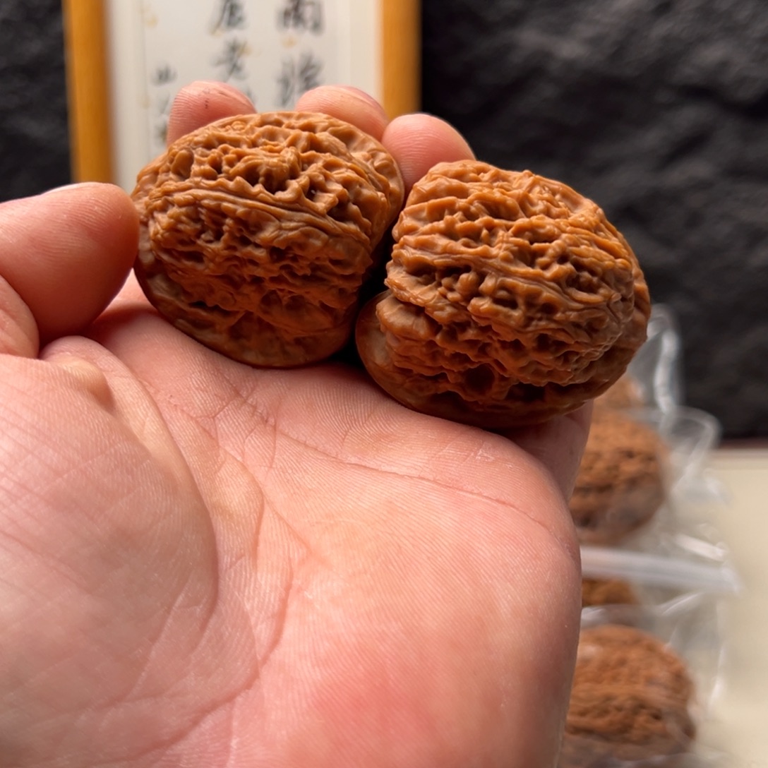 7***g文玩核桃把件南疆42