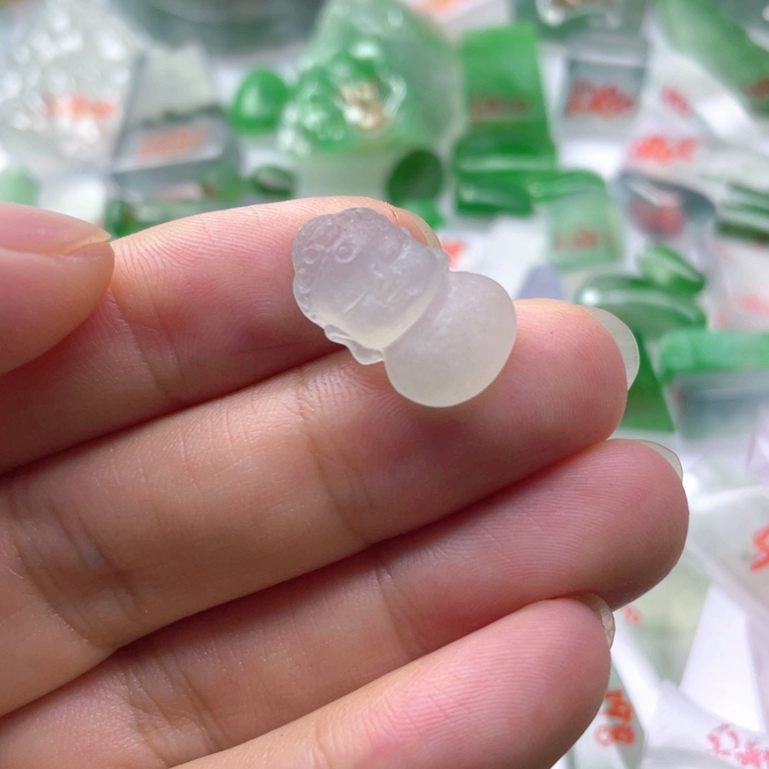 未镶嵌定制翡翠天然缅甸翡翠