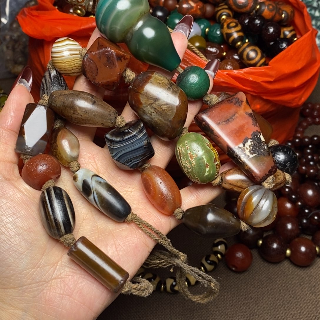 玛瑙/玉髓未镶嵌颈饰