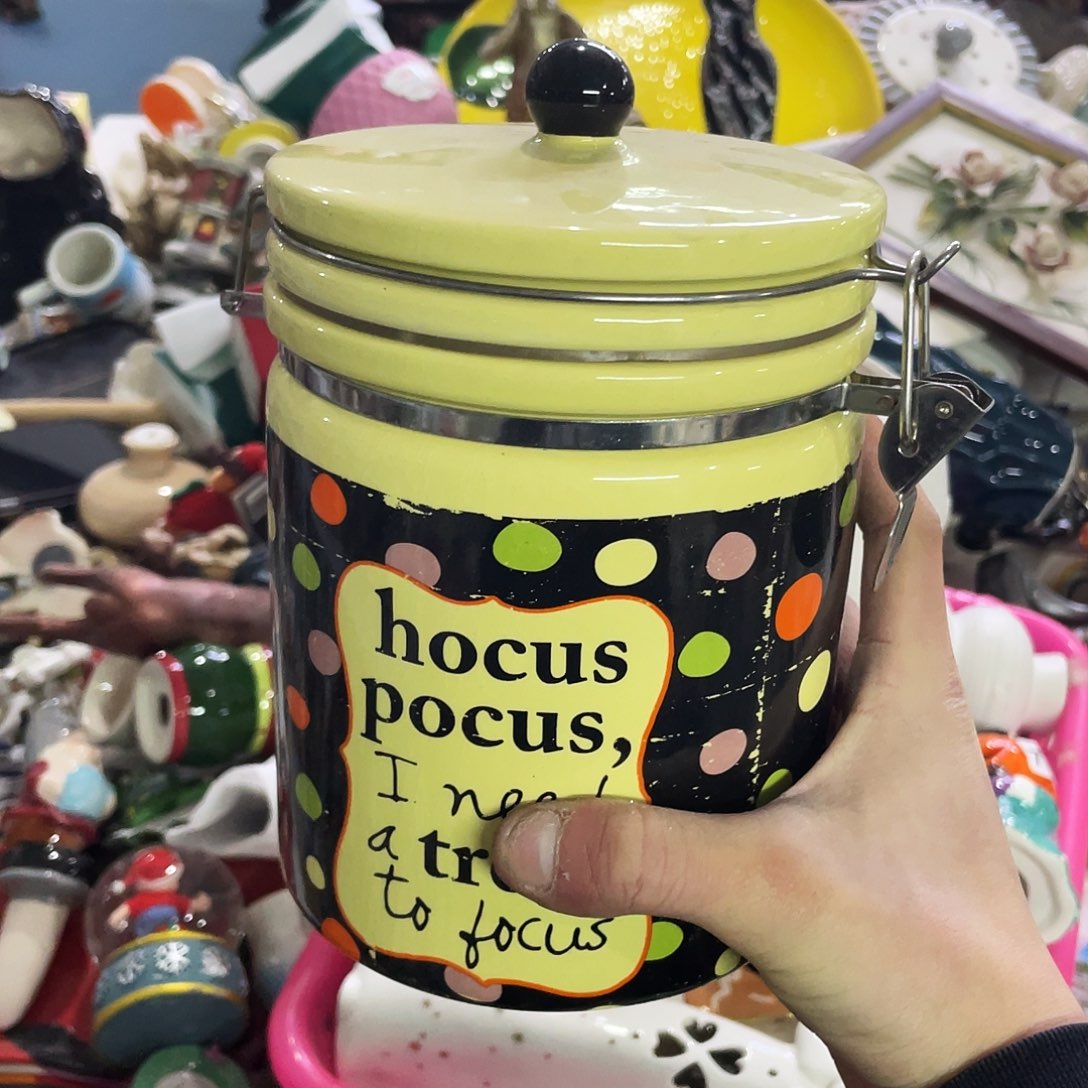 摆件 封釉。微瑕。     