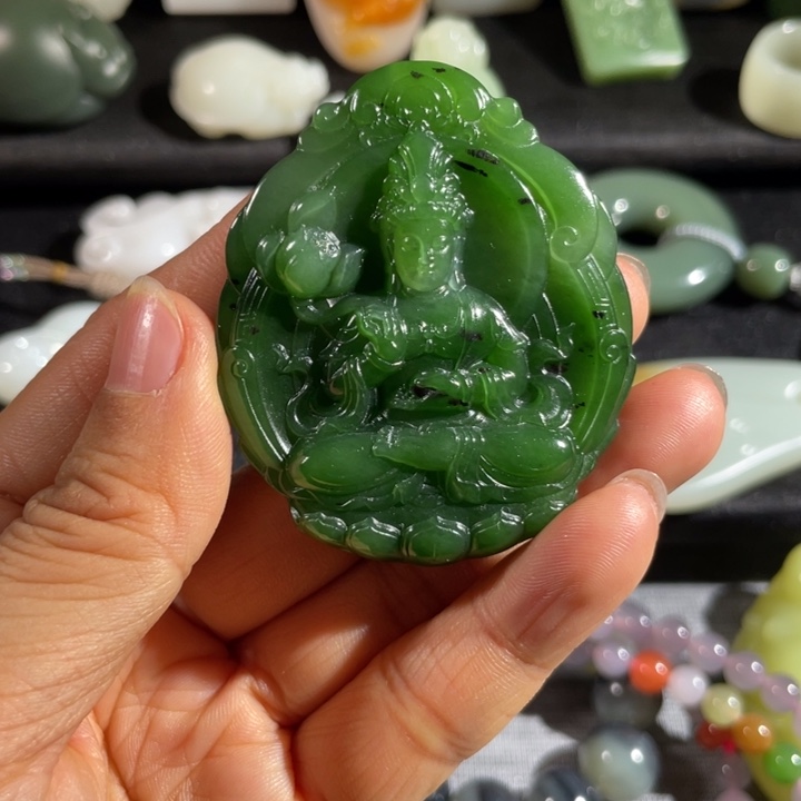 和田玉颈饰未镶嵌