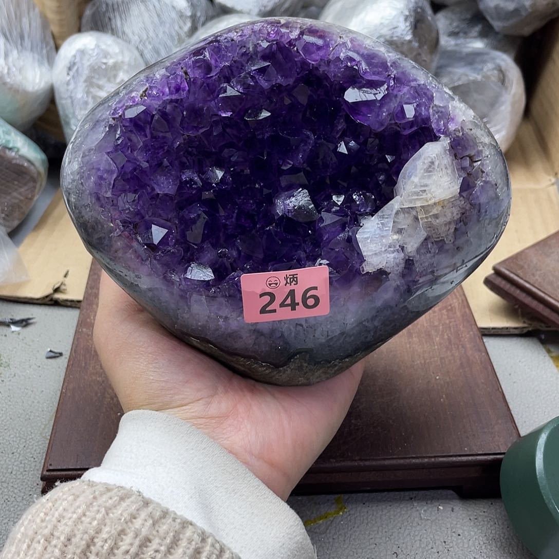 水晶大型摆件（非配饰）未镶嵌