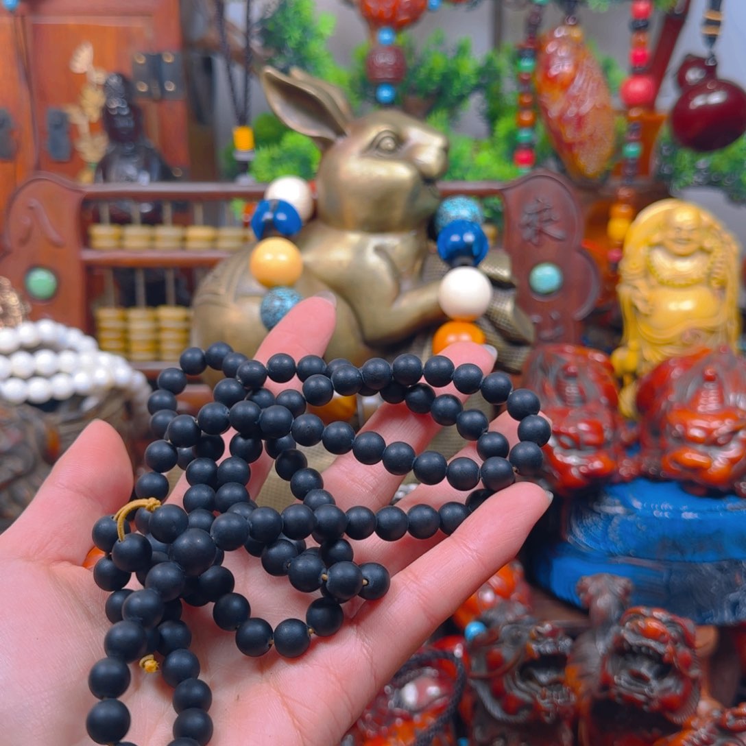 琥珀裸石未镶嵌手串