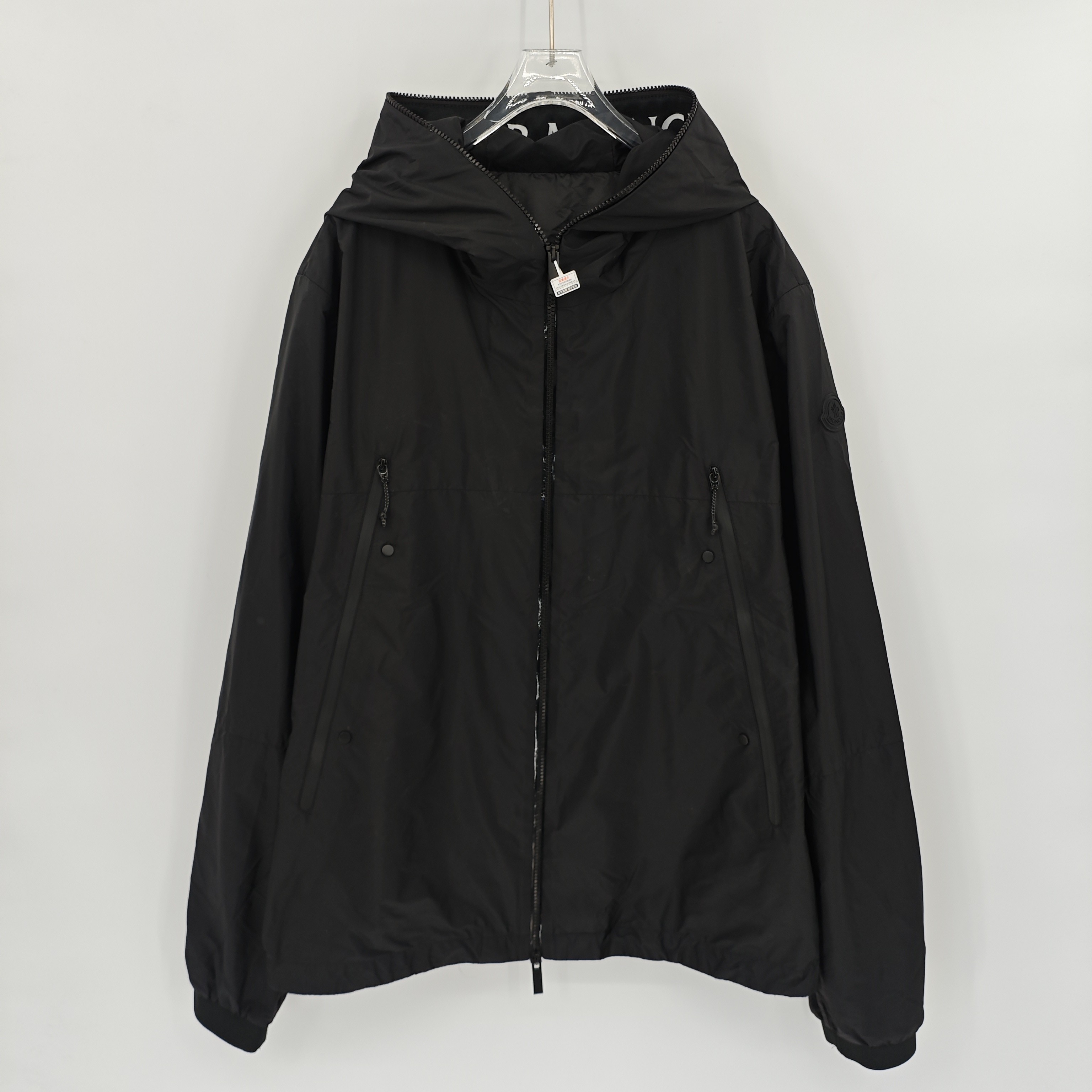 99新 MONCLER 蒙口  商务黑连帽冲锋衣黑标夹克外套/5码/Sw24864