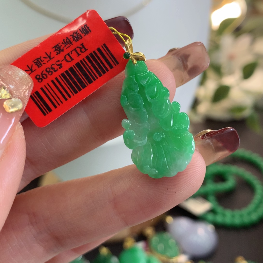 翡翠吊坠(不含链)18K金镶嵌