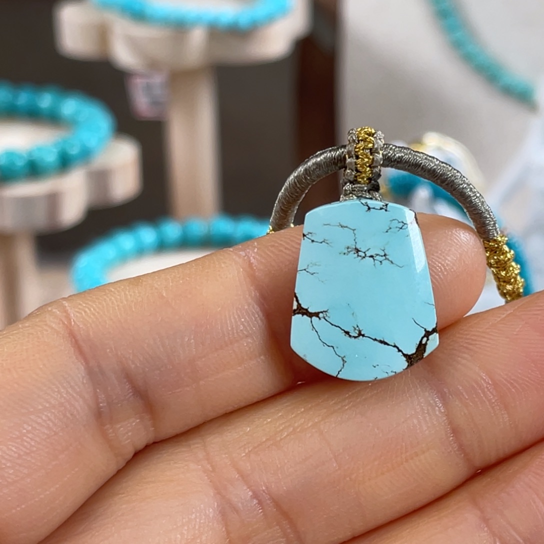 绿松石未镶嵌套链瓷釉级平安牌