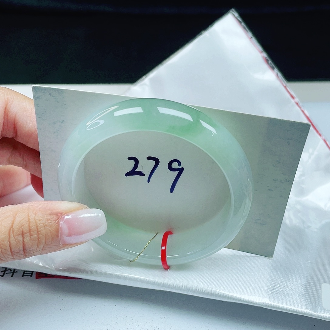 翡翠未镶嵌手镯 正圈52+