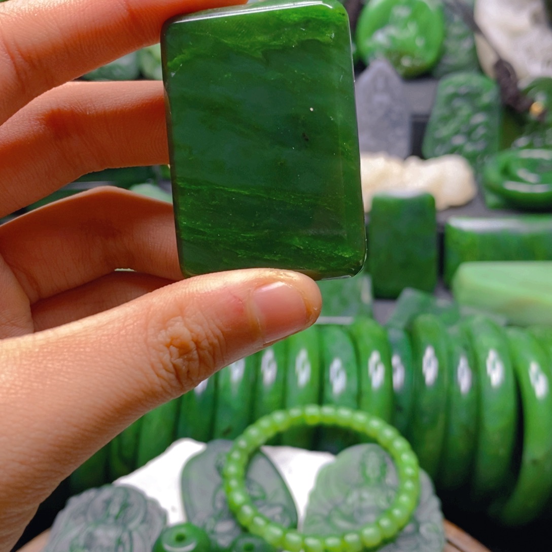 和田玉未镶嵌珠宝半成品