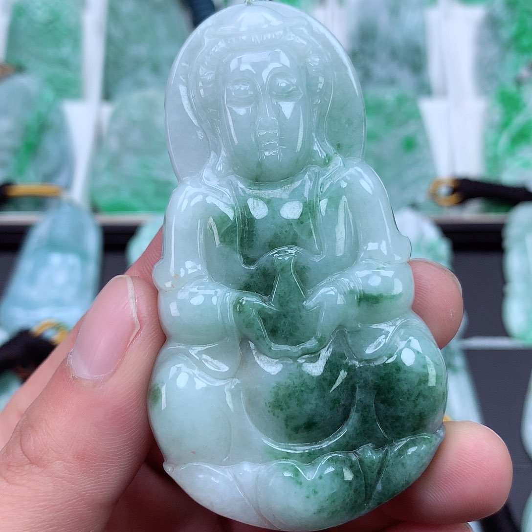 翡翠颈饰未镶嵌翡翠吊坠