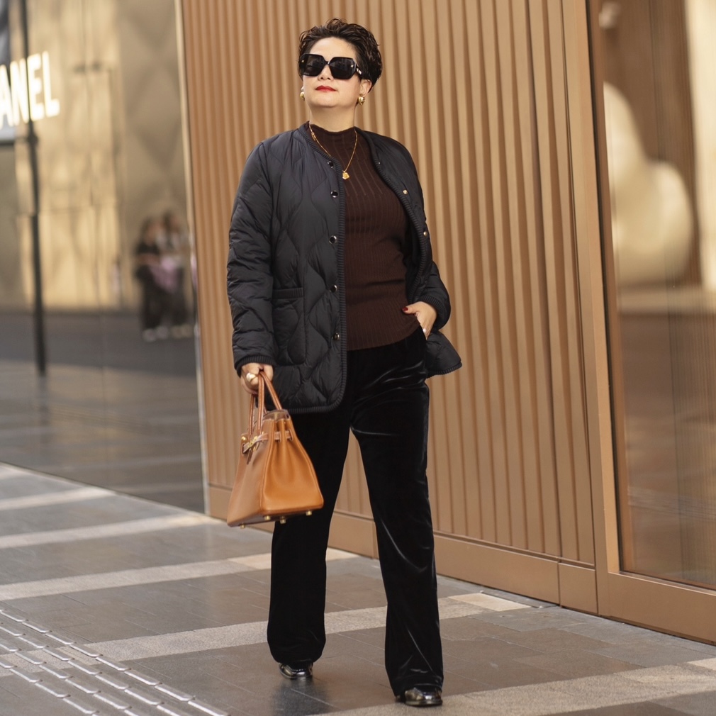 2025秋冬新款保暖蓬松高品内胆鹅绒短款羽绒服WT026