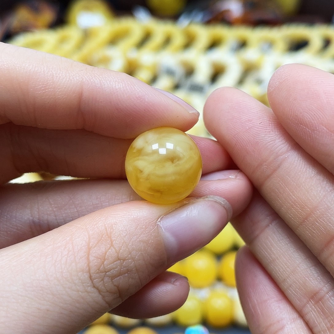 未镶嵌蜜蜡裸石圆珠14.9mm沁色开孔