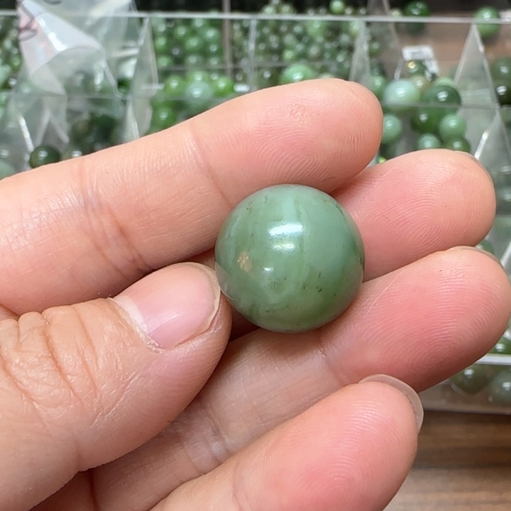 和田玉吊坠18K金镶嵌