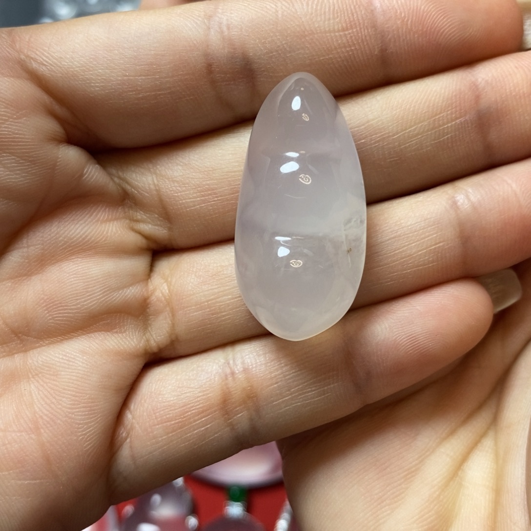 石英质玉未镶嵌吊坠