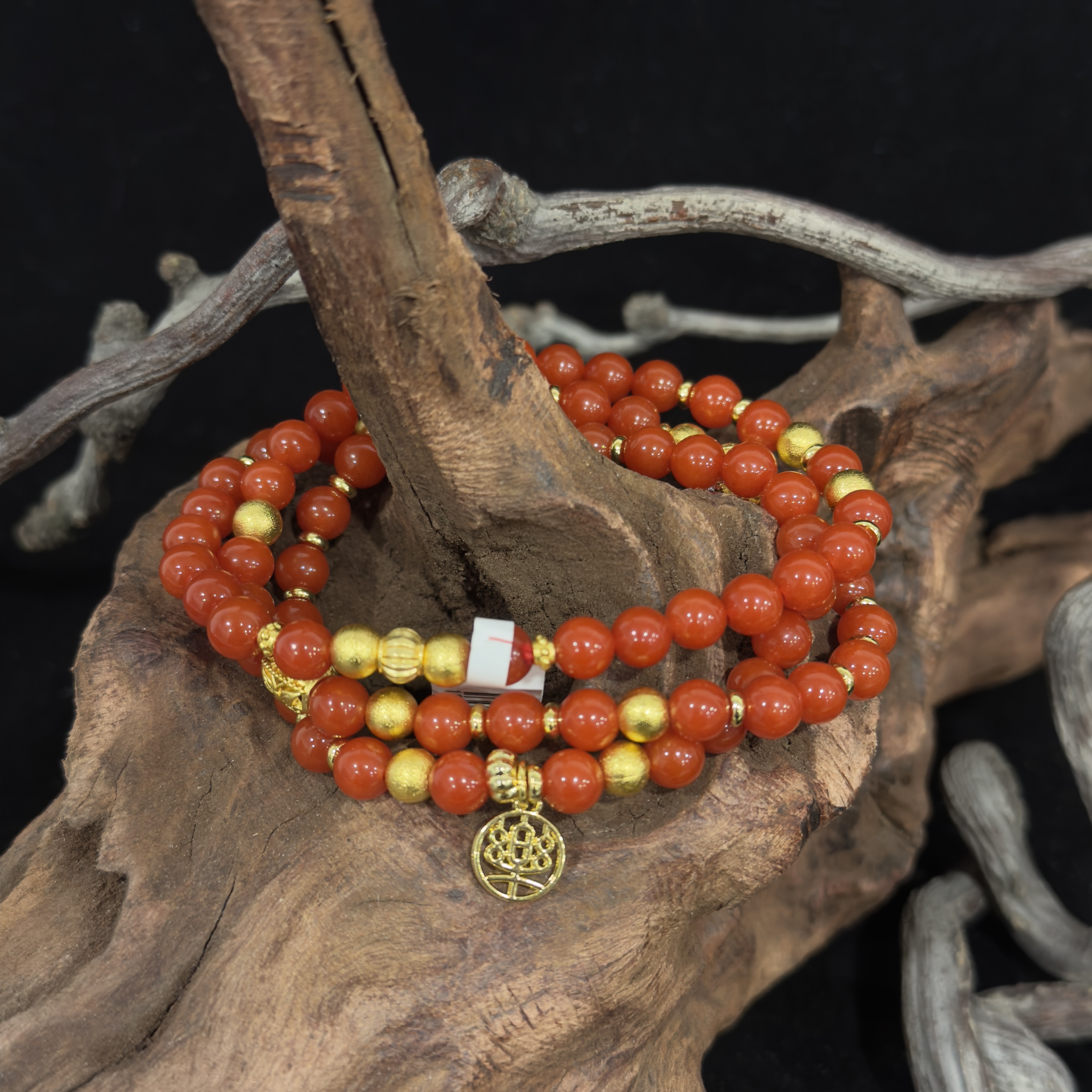 DH 1365 6mm红玛瑙玉髓+镶钻转运珠+乐字吊牌