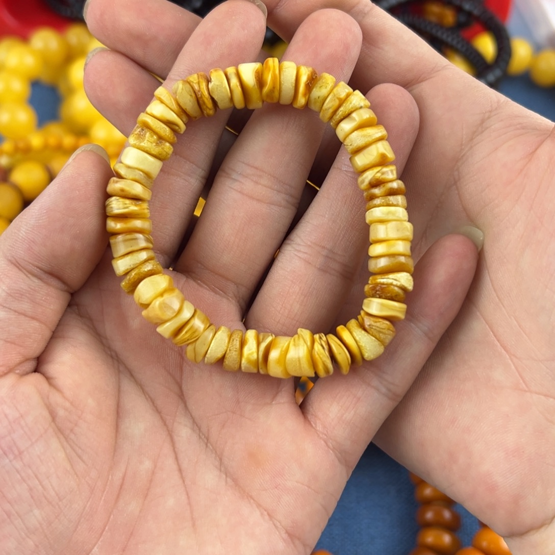 未镶嵌琥珀珠宝奇石