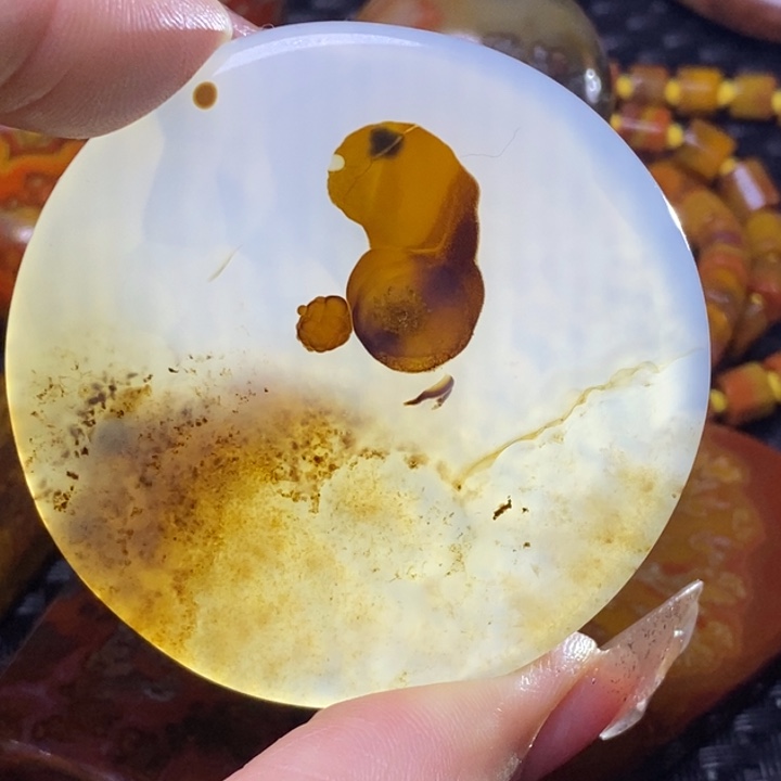 玛瑙/玉髓颈饰未镶嵌小****a