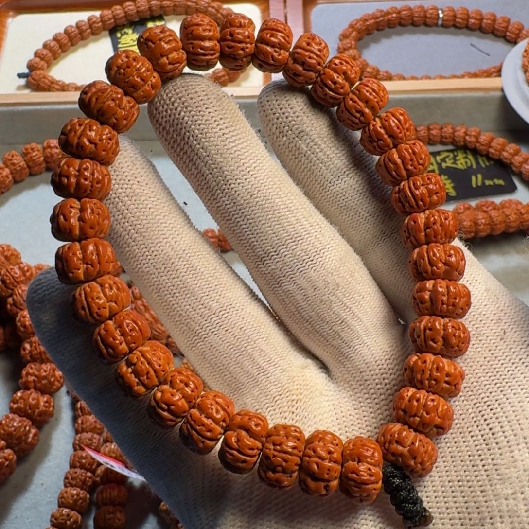 金刚菩提手串派**?雄霸天下单圈