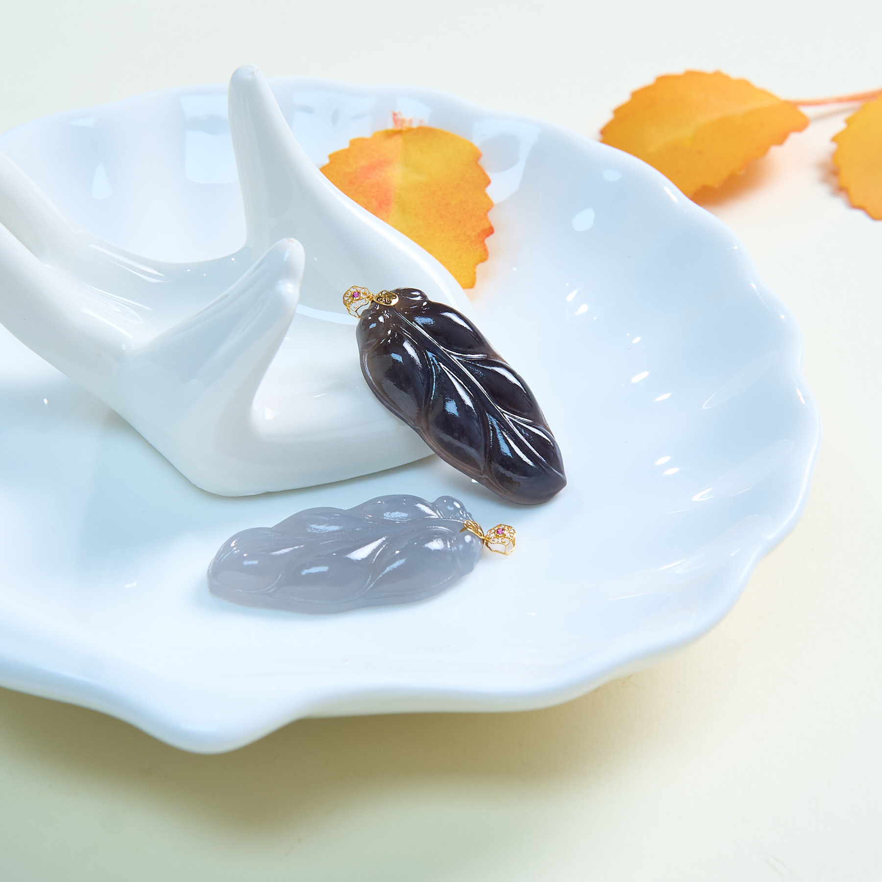 石惑珠宝~和田玉吊坠约36*16mm-多样性发一