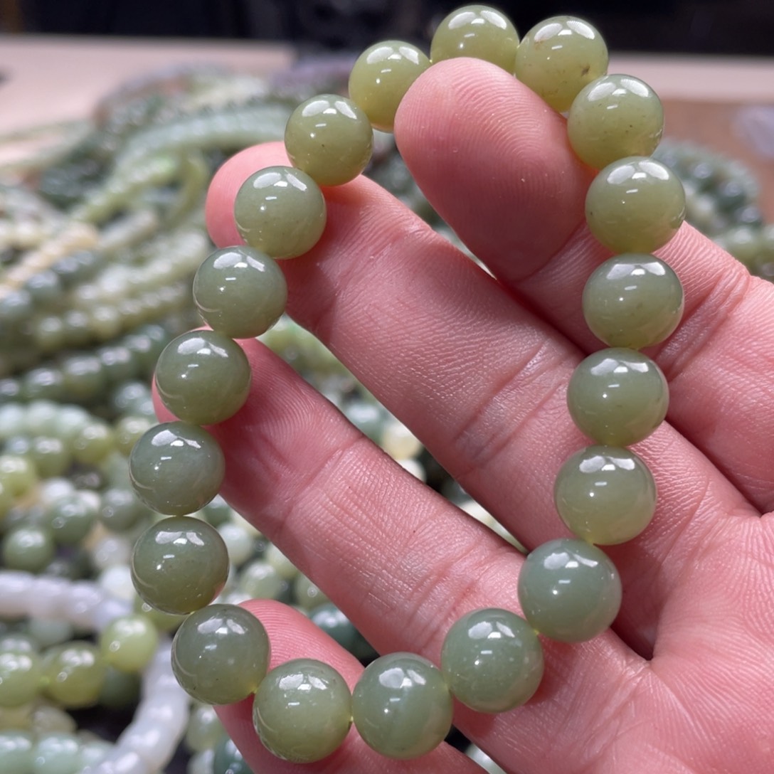 和田玉手链未镶嵌